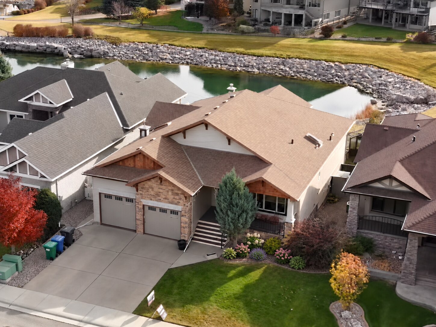 House exterior supplied by Cindy; virtual landscaping and vehicle removal